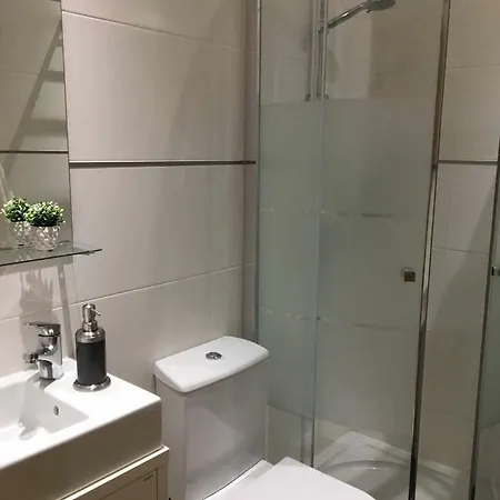 New Center 1 Min Walk Beach/river/casino!!! Διαμέρισμα