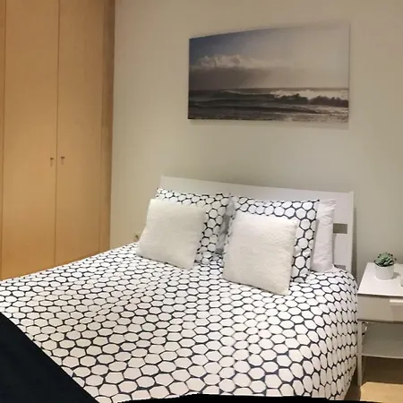 Апартаменты New Center 1 Min Walk Beach/river/casino!!!